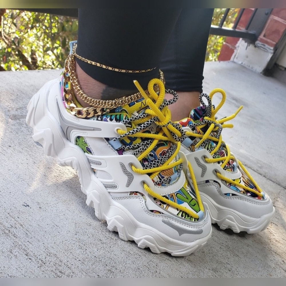 White graffiti print sneakers